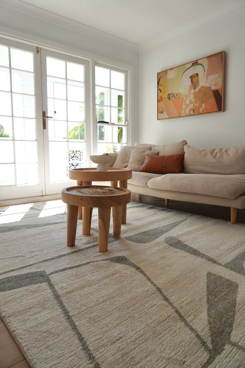 Loki Abstract Grey Rug – Wild Yarn