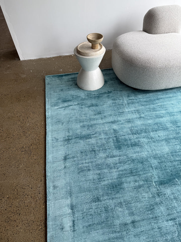 Broadway Ice Blue Rug
