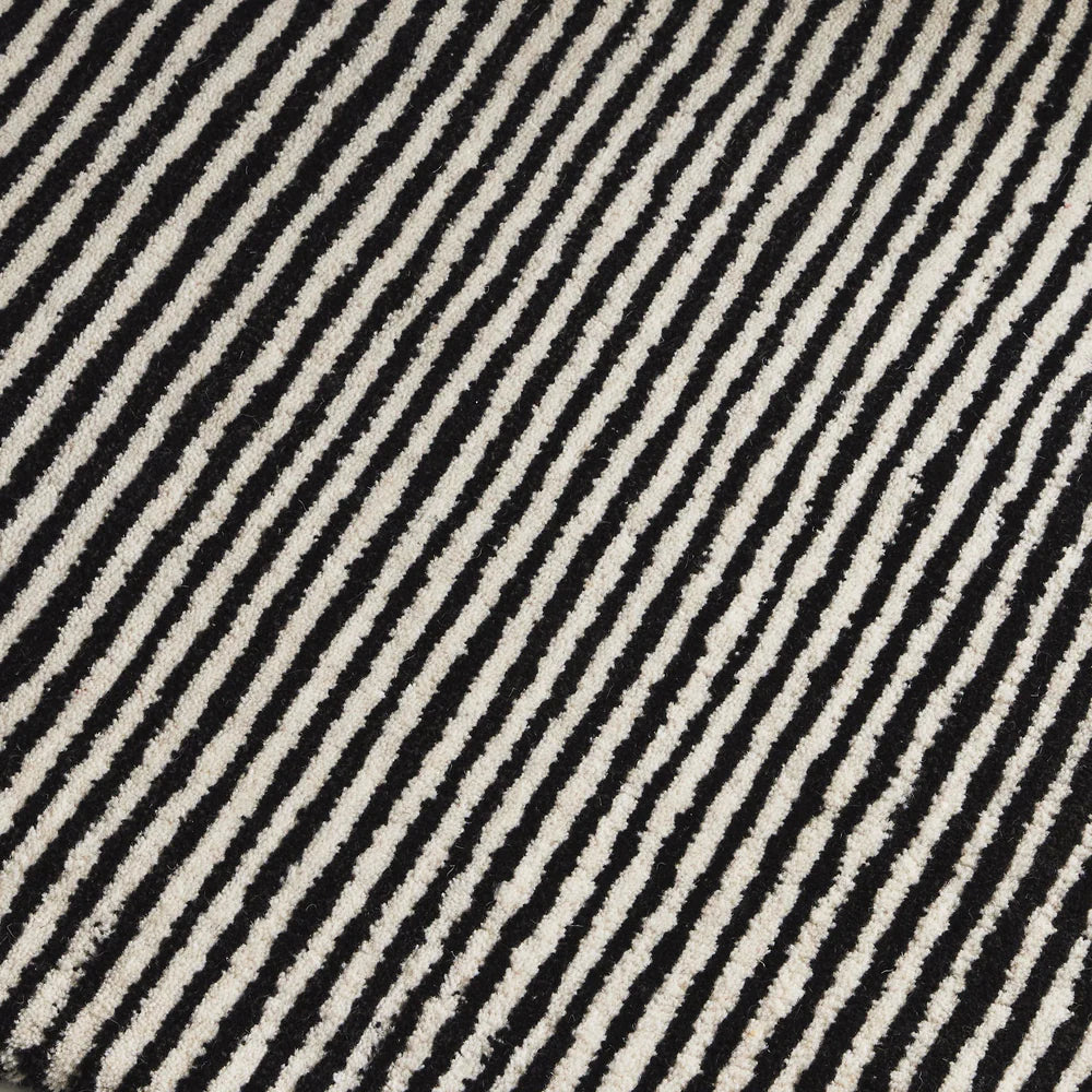 Keira Black White Wool Rug