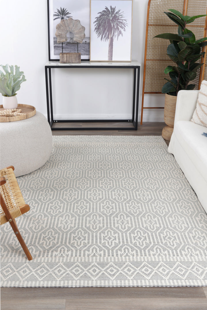 Avoca Lattice Light Grey Wool Rug