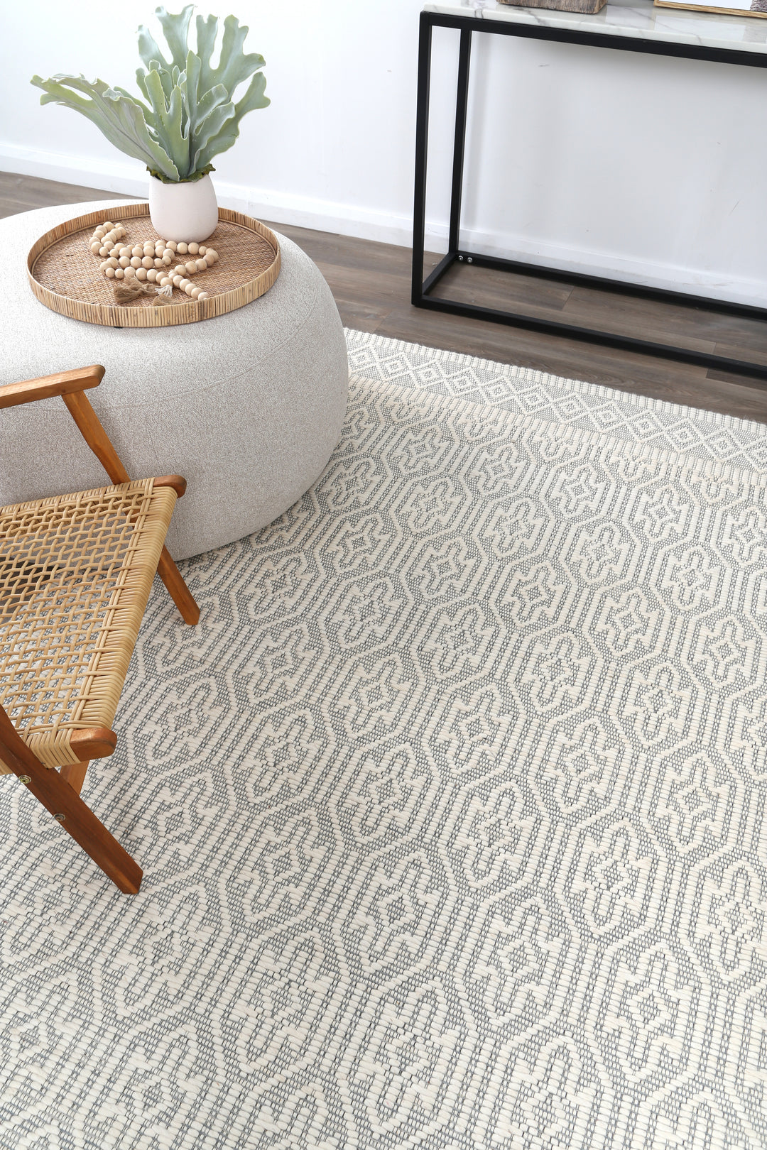 Avoca Lattice Light Grey Wool Rug