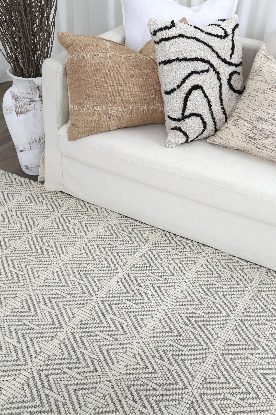 Avoca Chevron Light Grey Wool Rug