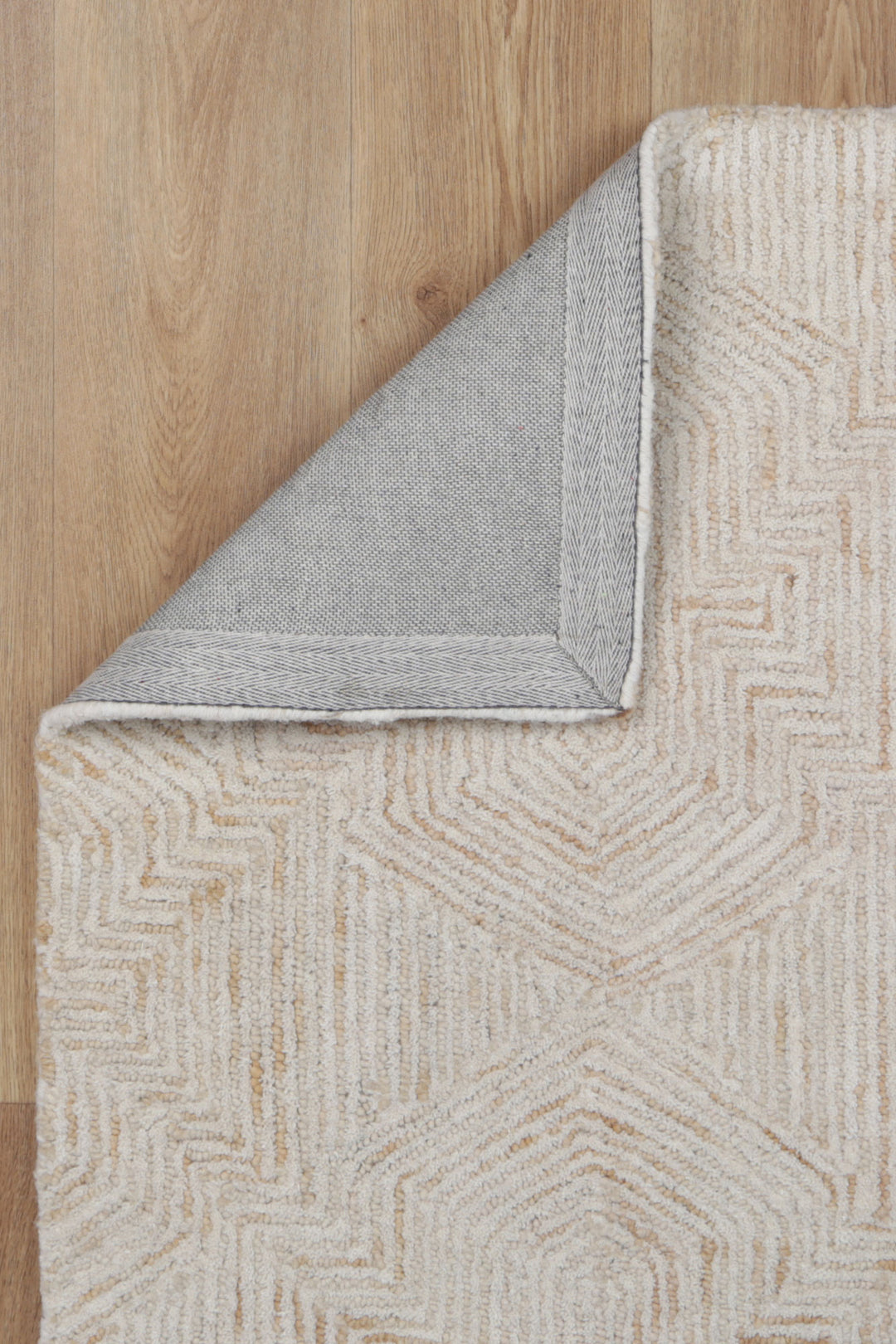 Aquila 06C Beige Rug Wool Rug