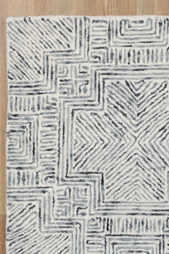 Labyrinth 09A  Charcoal Wool Rug