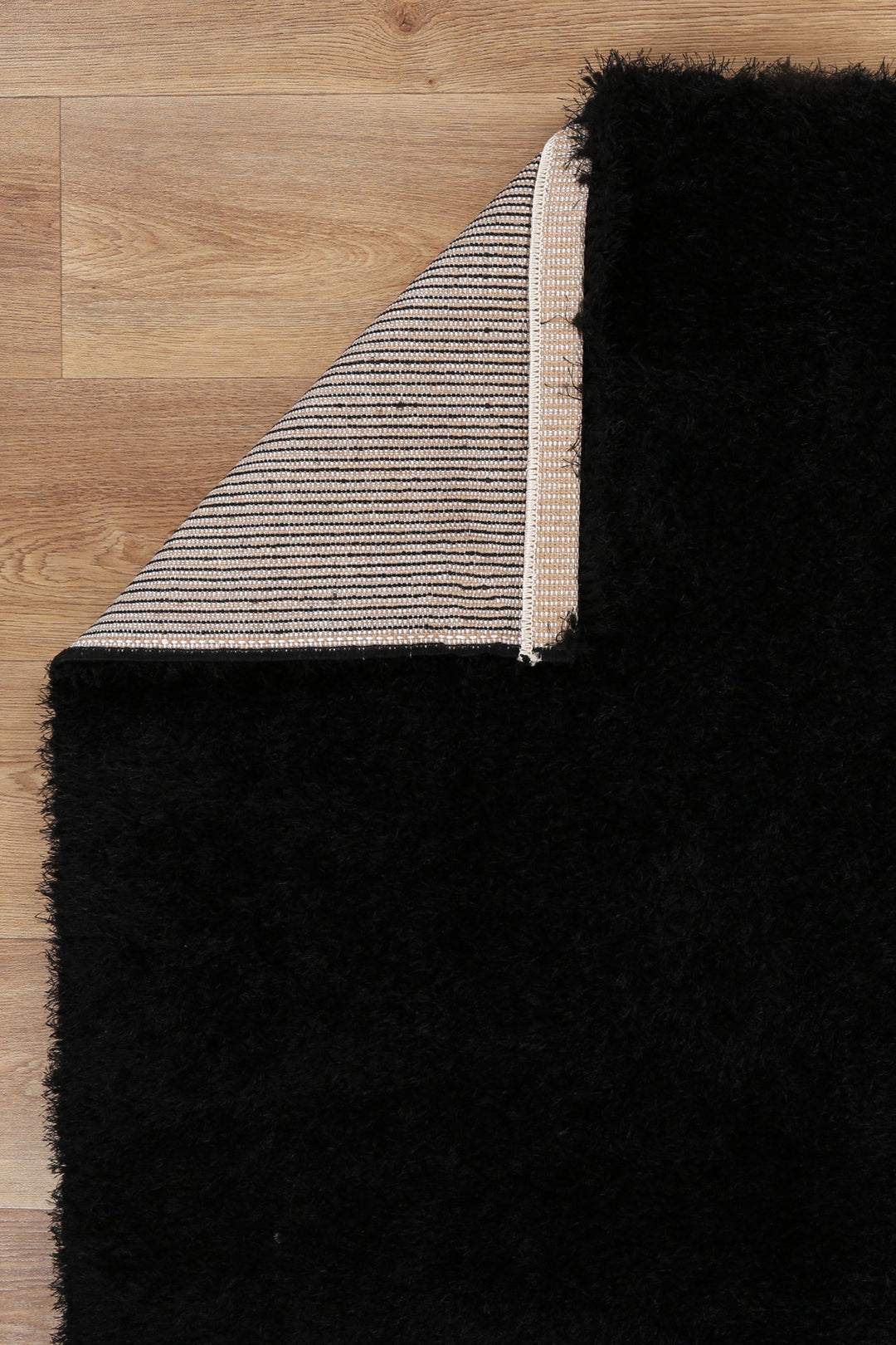 Puffin Black Shaggy Rug