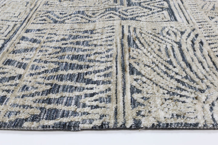 Aaliyah Anthacite Newburg Rug