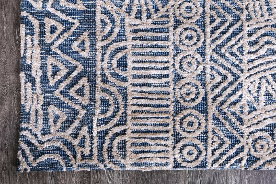 Aaliyah Navy Newburg Rug
