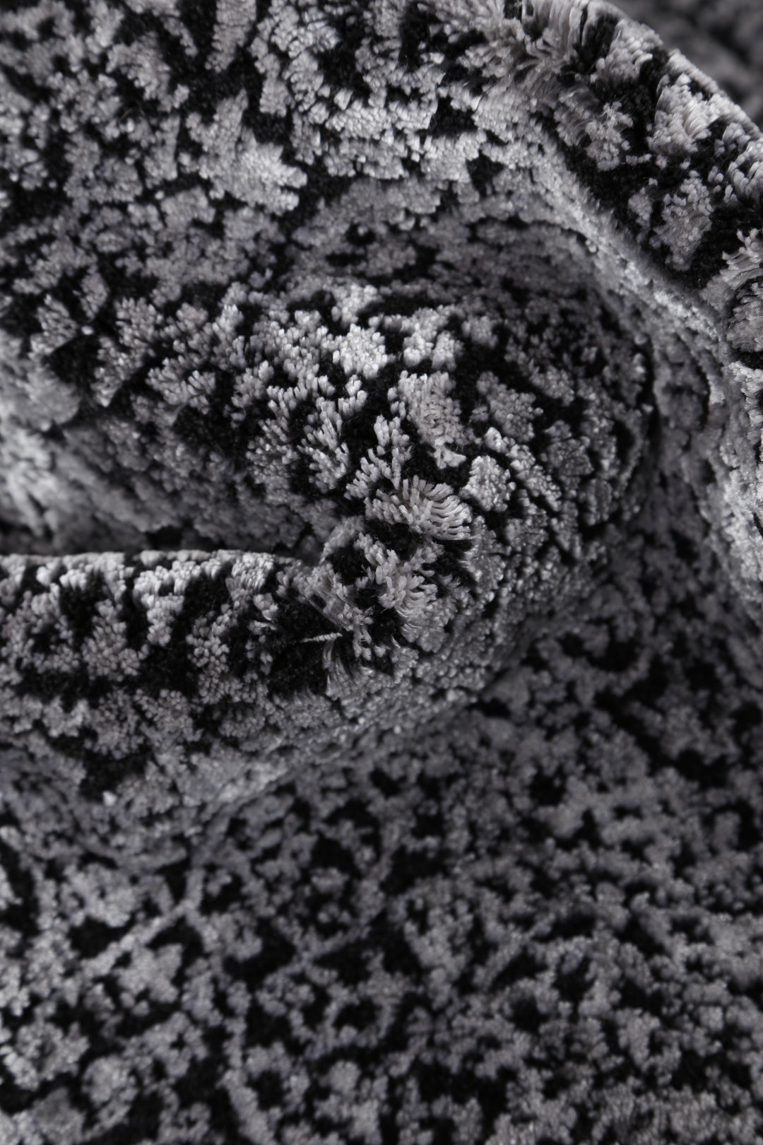 Brook Bedford Silver Rug