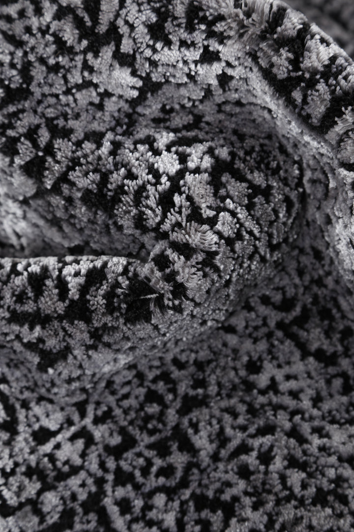 Brook Bedford Silver Rug