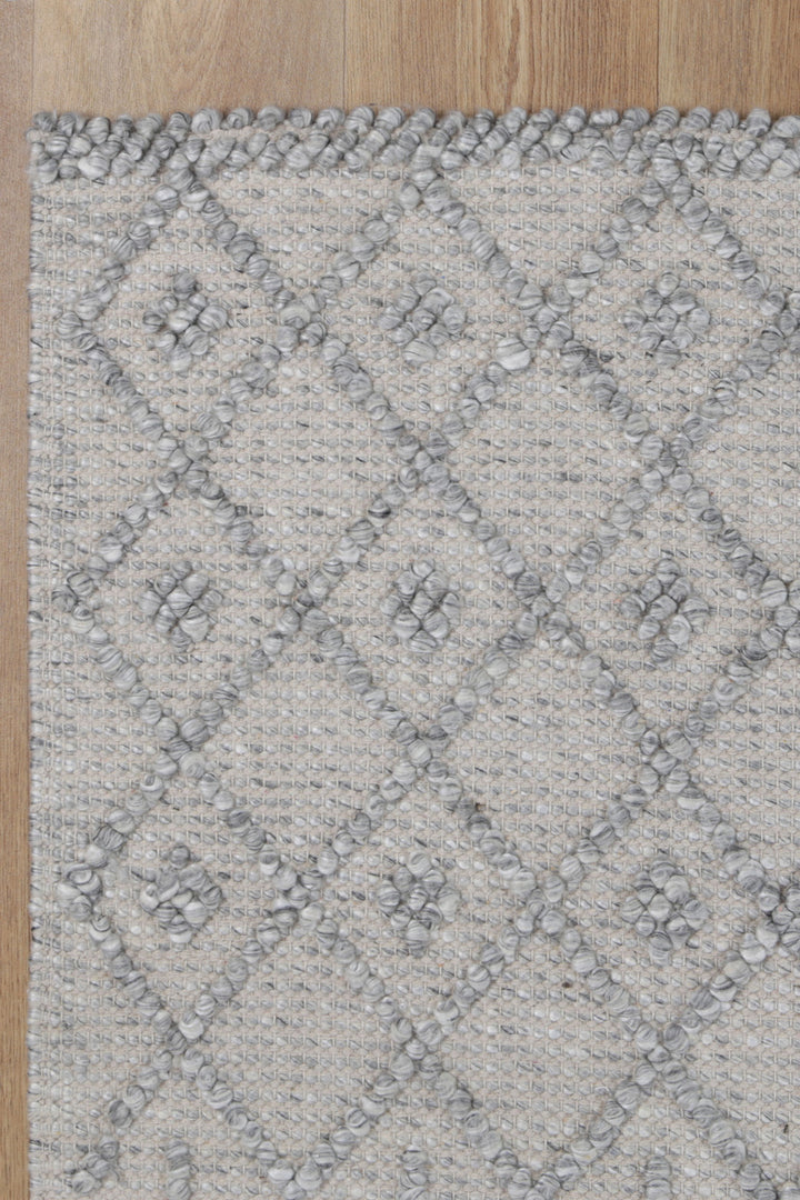 Dream02 Makay Steel Rug