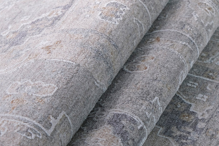 CRUCIAL LS661A LIGHT GREY