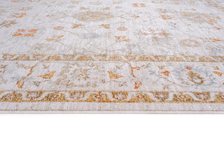 CRUCIAL Traditional Cream Rug