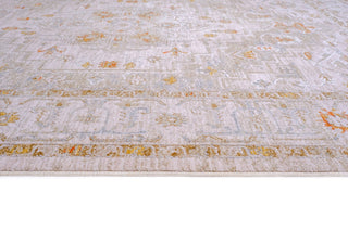 CRUCIAL Traditional Rug Cream