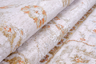 CRUCIAL Traditional Cream Rug