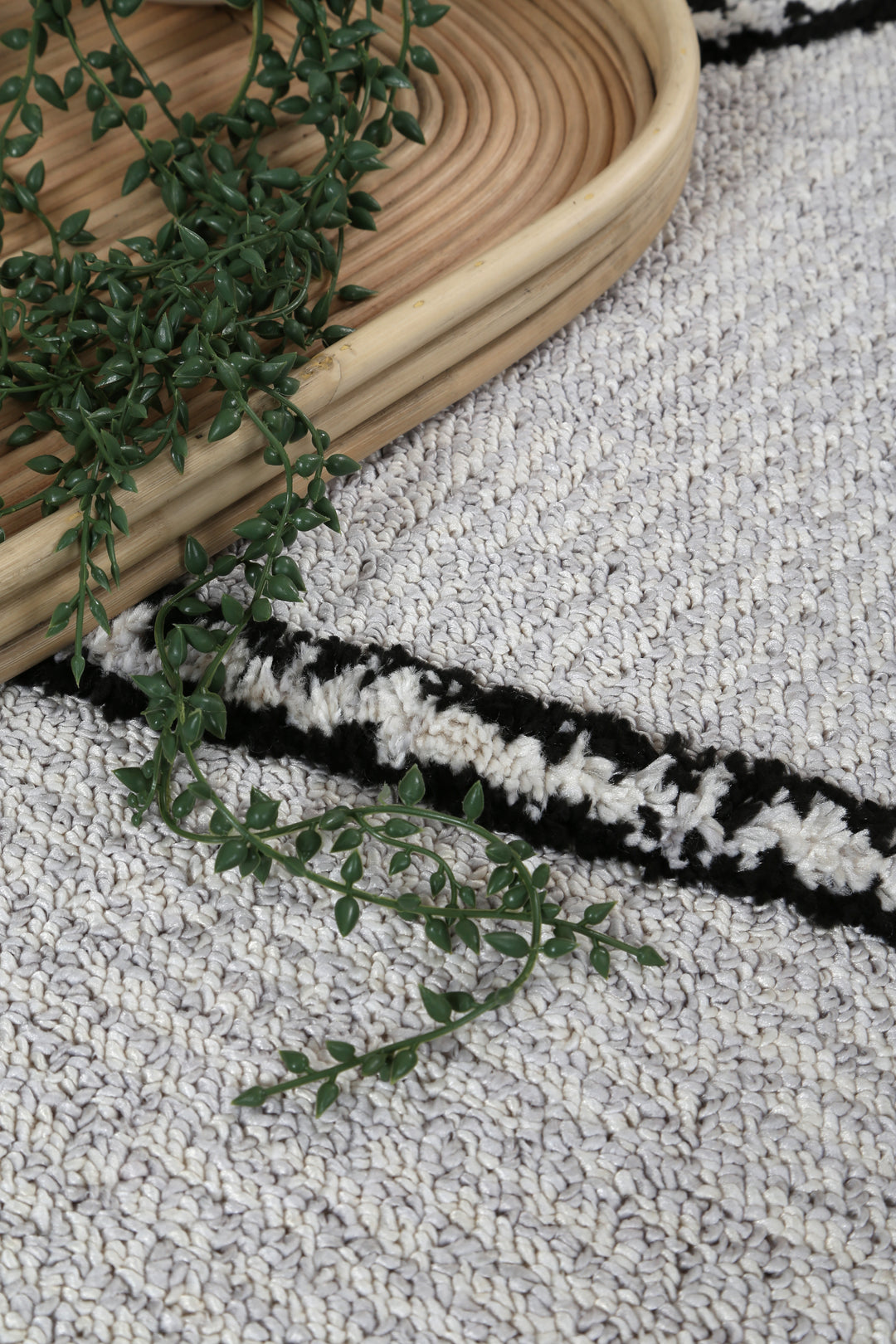 Origin Nora Geometric Ivory & Athracite Rug