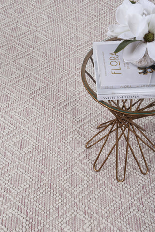 Perla Ada Blush Wool Rug