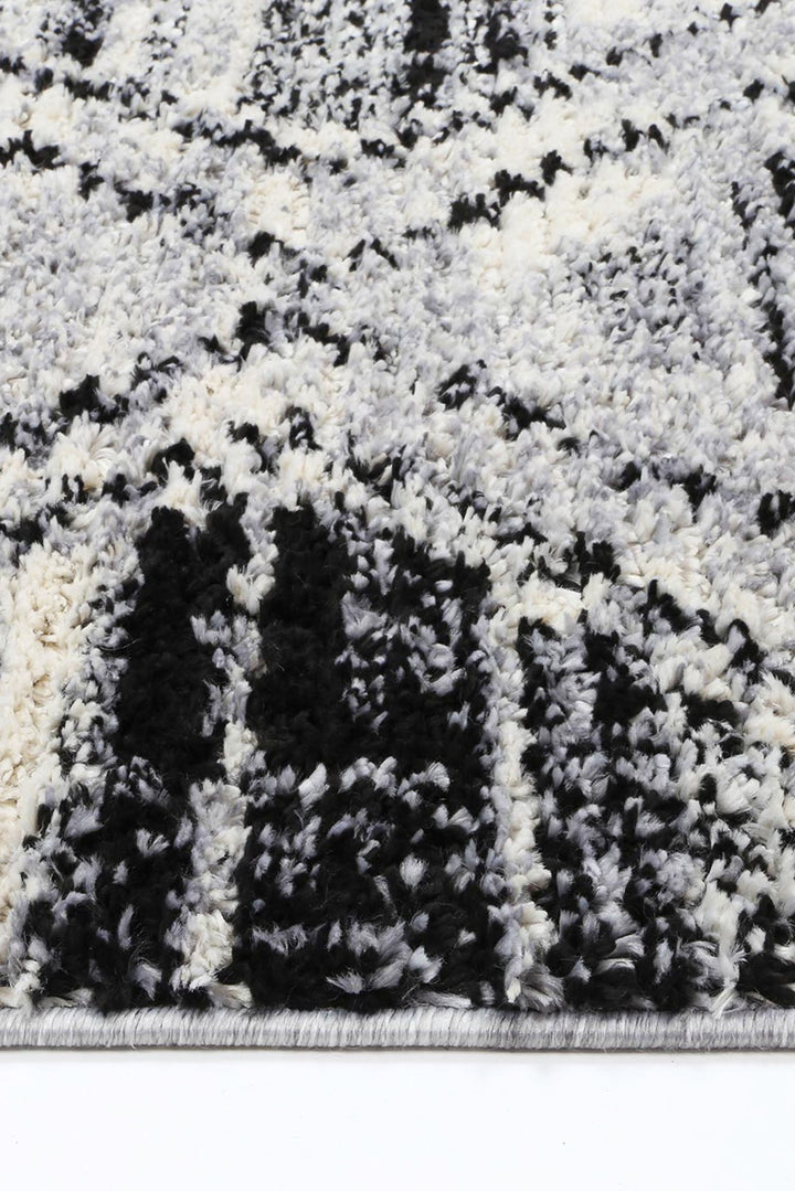 Deano Black White Diamond Rug