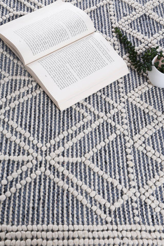 Perla Ivy Navy Wool Rug