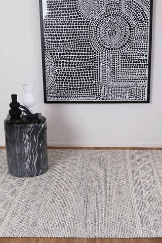 Perla Mia White & Black Wool Rug