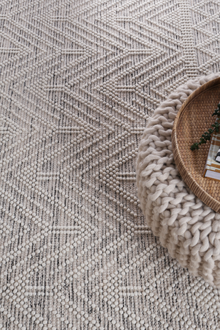 Perla Zoe White & Black Wool Rug