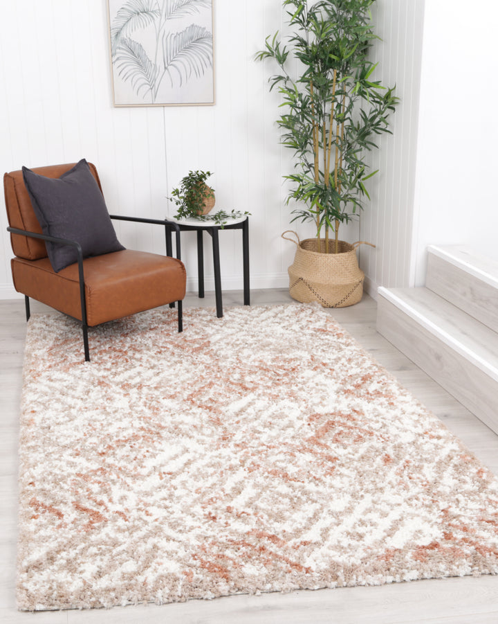 Effete Blush Shaggy Geometric Rug