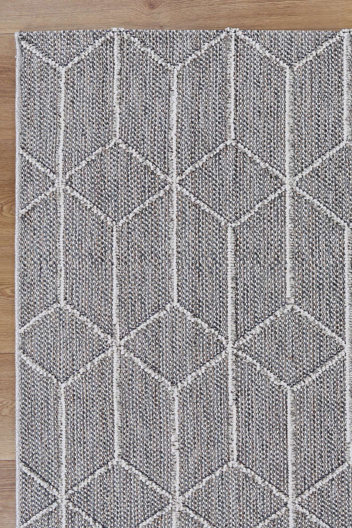 Yumi Sikua Grey Geometric Flatweave Rug