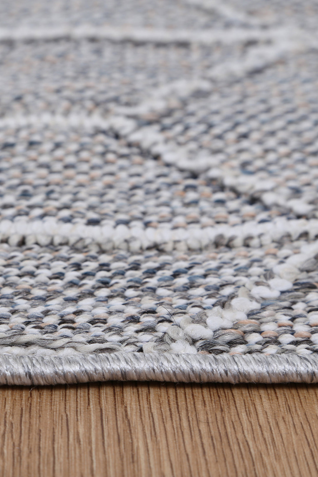 Yumi Sikua Grey Geometric Flatweave Rug