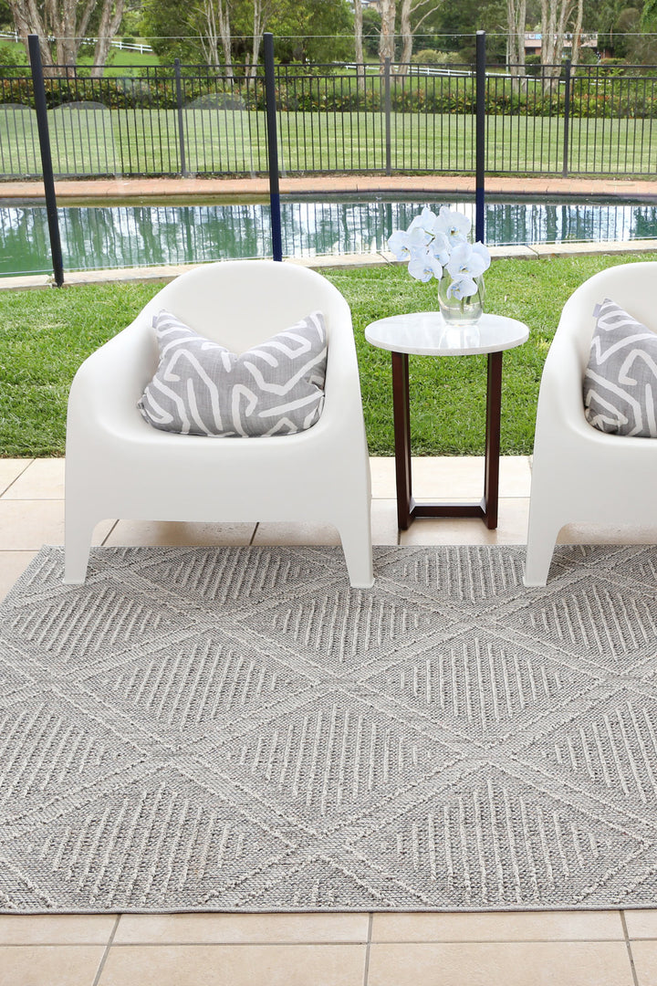 Yumi Vouza Grey Geometric Flatweave Rug
