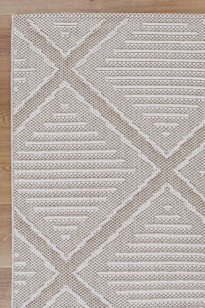 Yumi Kenilorea Beige Geometric Flatweave Rug