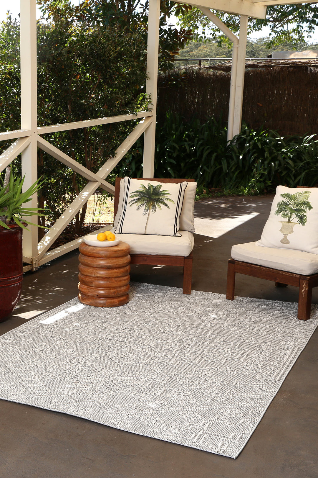 Yumi Nori Grey Tribal Flatweave Rug