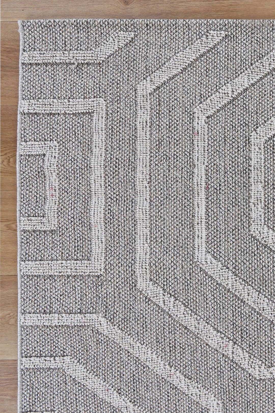 Yumi Suri Ash Geometric Flatweave Rug