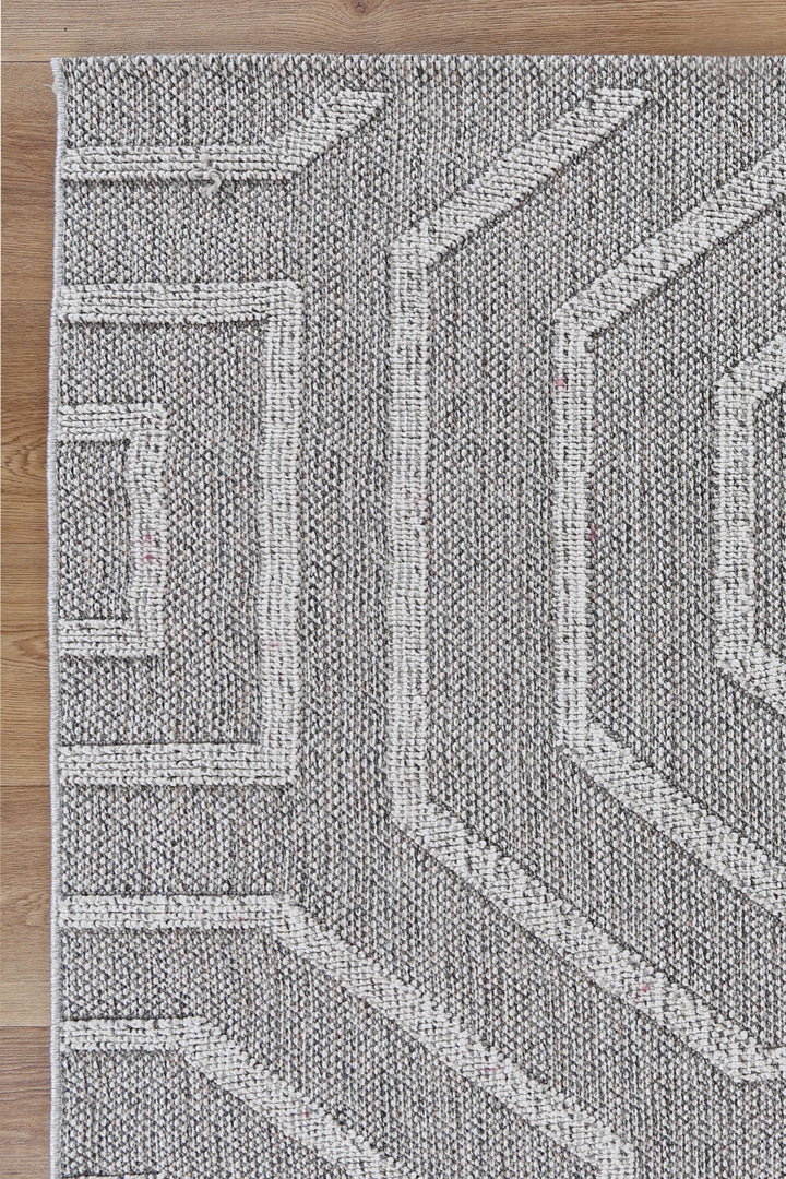 Yumi Suri Ash Geometric Flatweave Rug