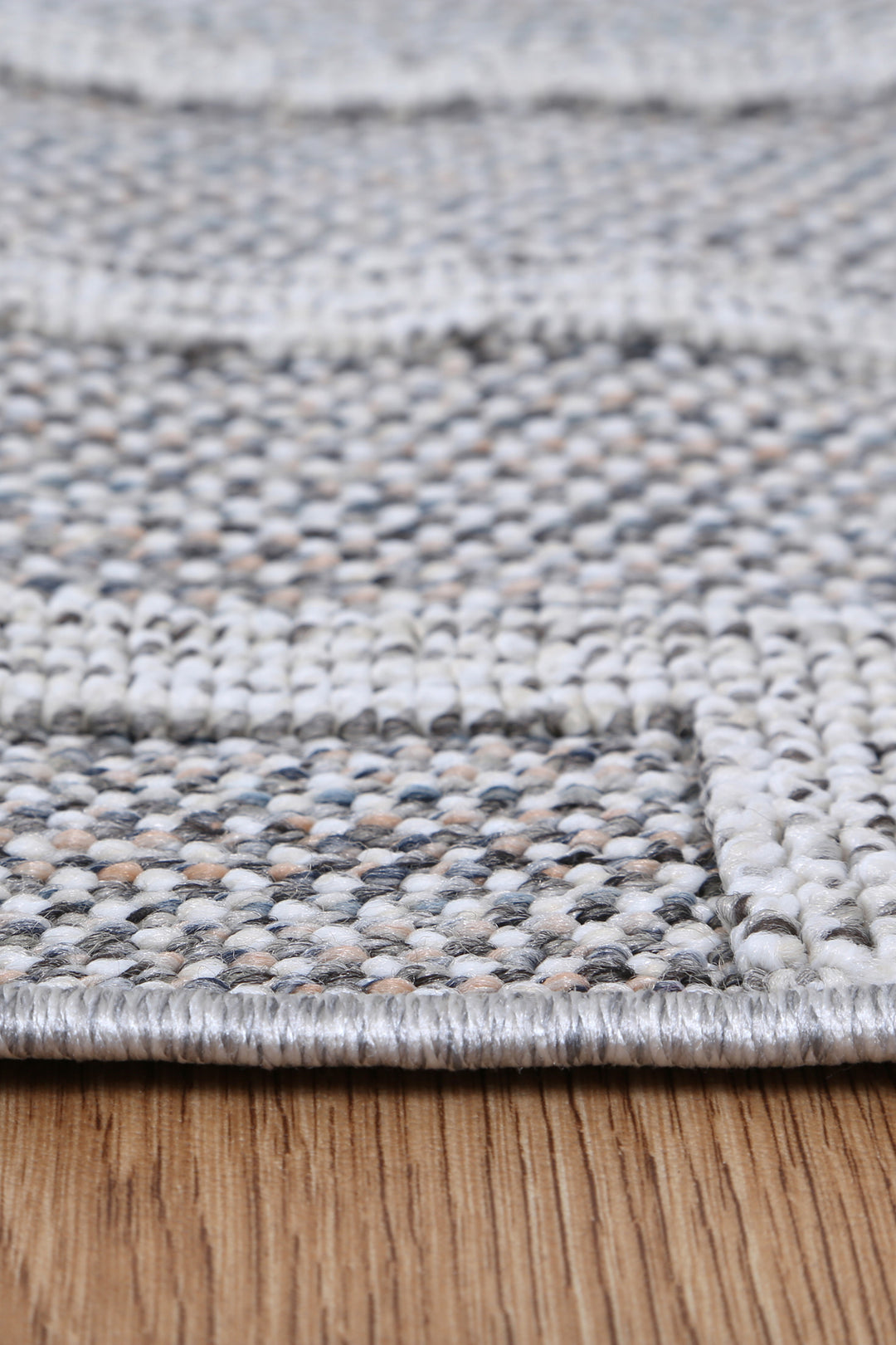 Yumi Suri Ash Geometric Flatweave Rug