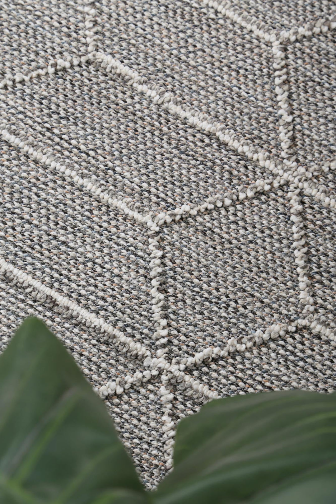 Yumi Totori Ash Geometric Flatweave Rug