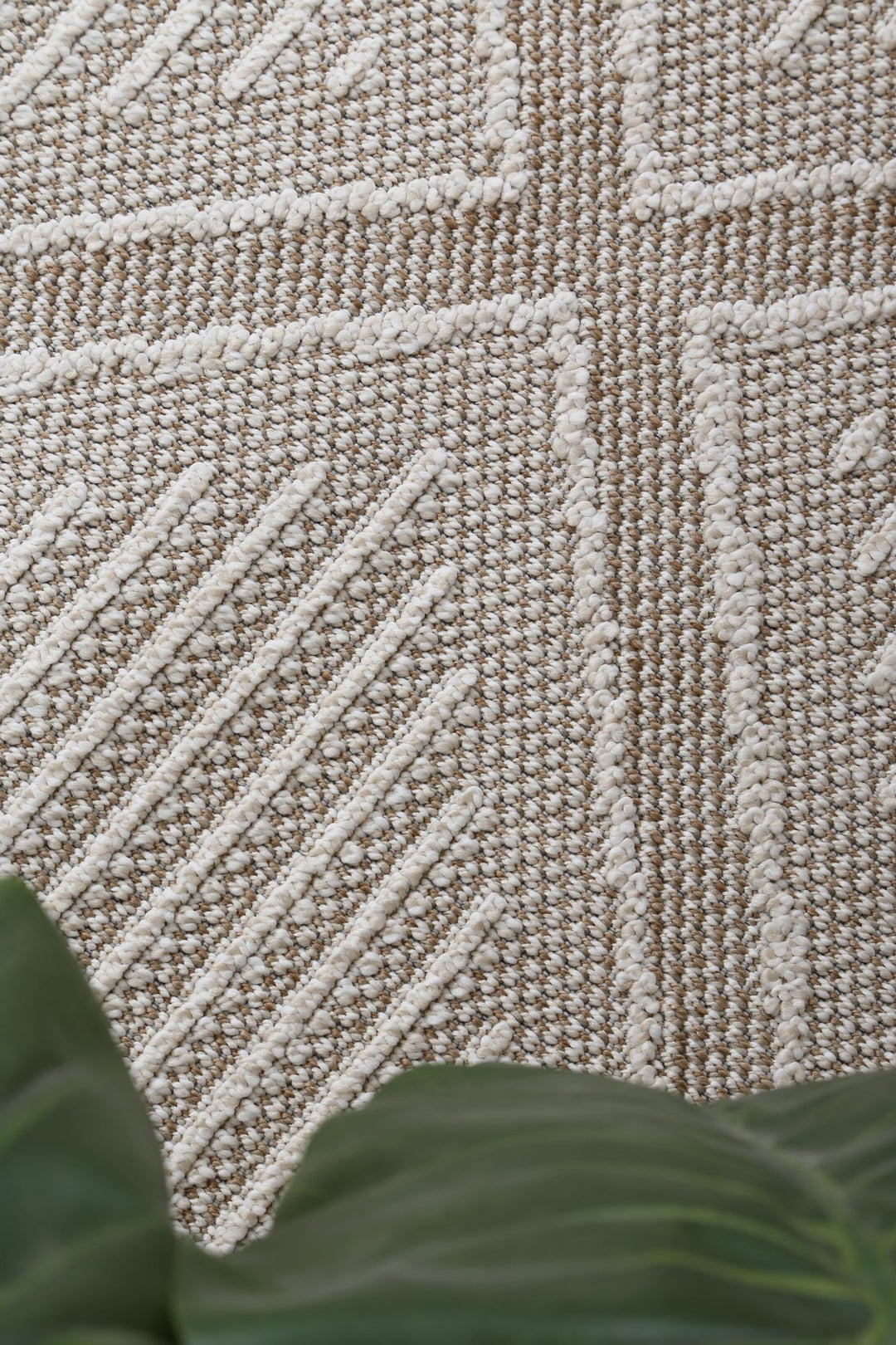 Yumi Kenilorea Beige Geometric Flatweave Rug