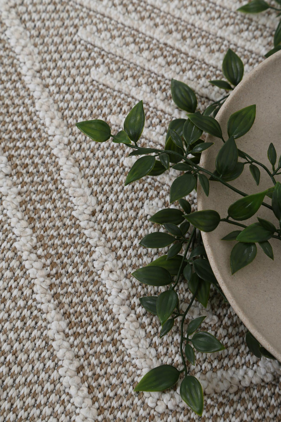 Yumi Kenilorea Beige Geometric Flatweave Rug