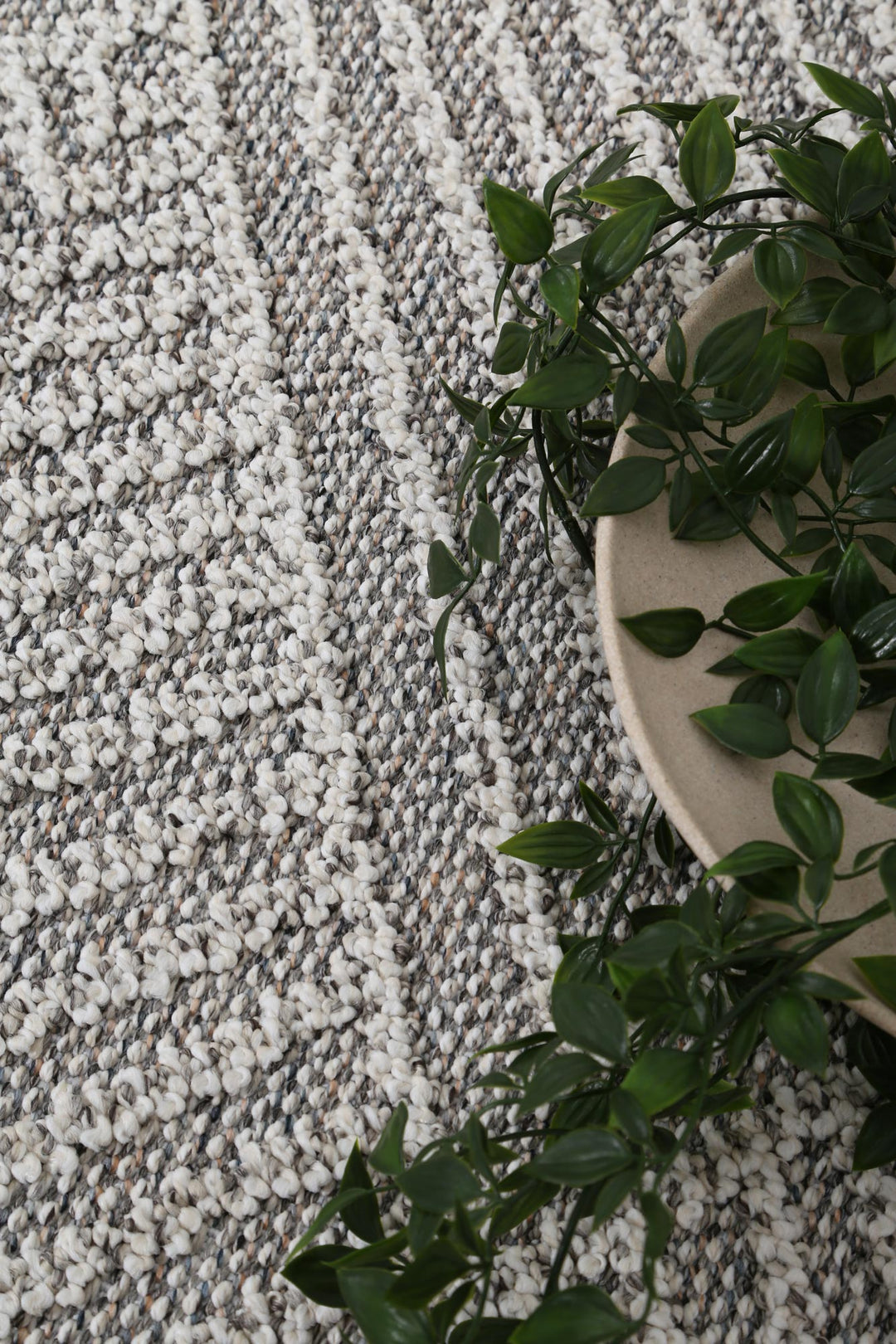 Yumi Kini Grey Geometric Flatweave Rug