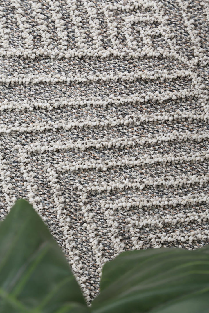 Yumi Menapi Ash Geometric Flatweave Rug