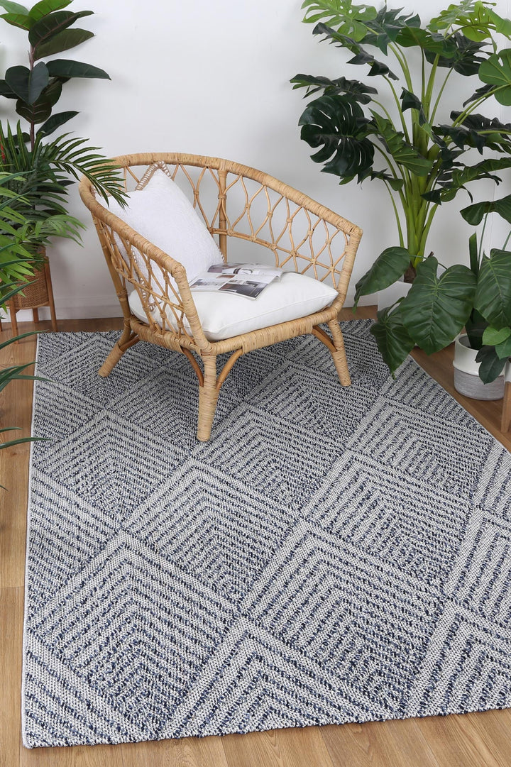 Yumi Naka Charcoal Geometric Flatweave Rug