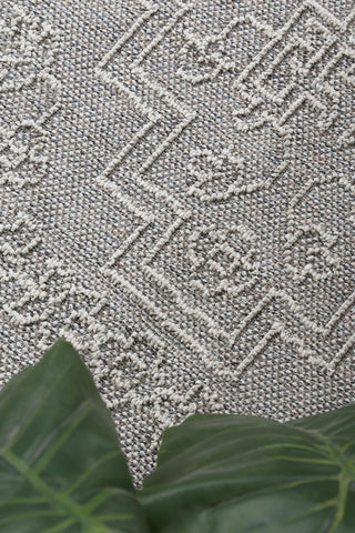 Yumi Nori Grey Tribal Flatweave Rug