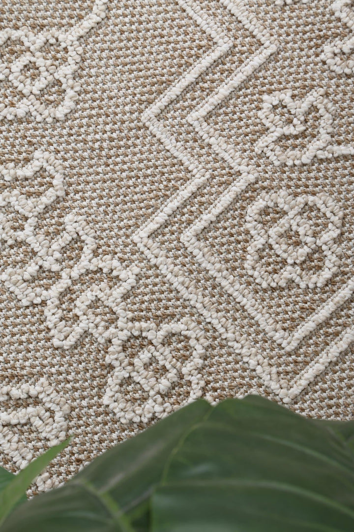 Yumi Waita Beige Tribal Flatweave Rug