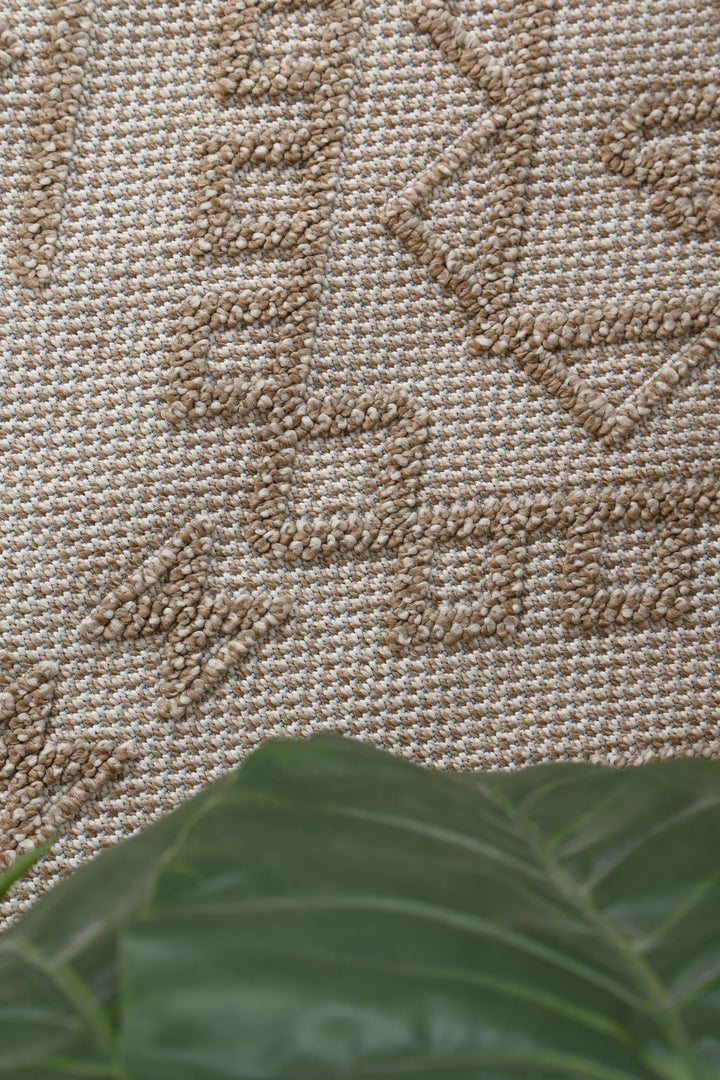 Yumi Kilifa Beige Tribal Flatweave Rug