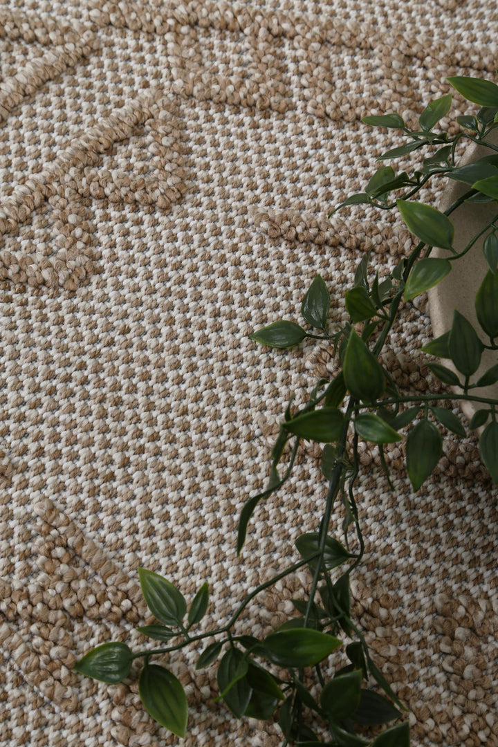 Yumi Kilifa Beige Tribal Flatweave Rug