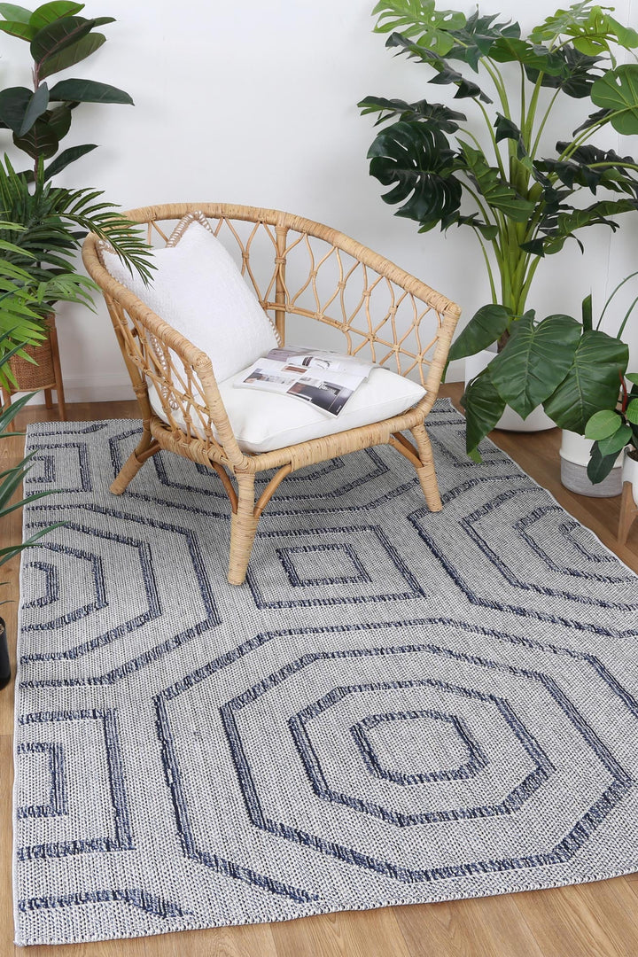 Yumi Hale Charcoal Geometric Flatweave Rug