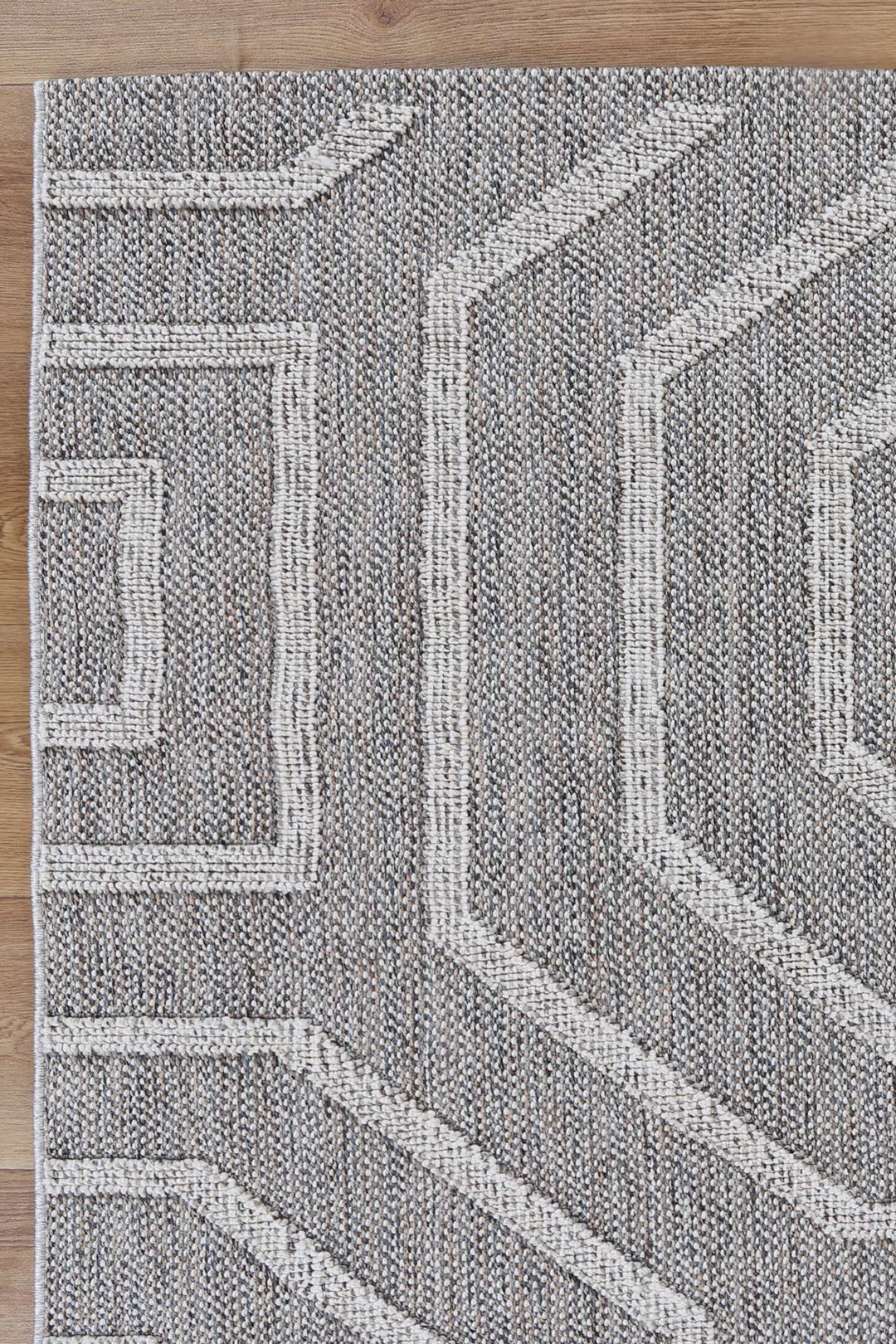 Yumi Devesi Grey Geometric Flatweave Rug