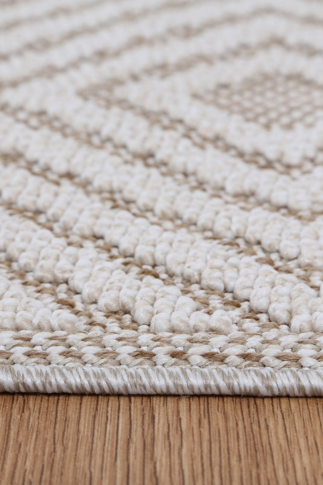 Yumi Wickham Beige Geometric Flatweave Rug